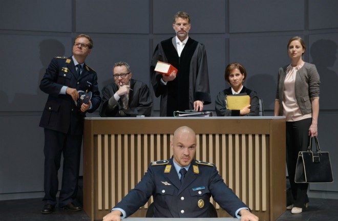 Terror u izvedbi Theatre Winterthur.