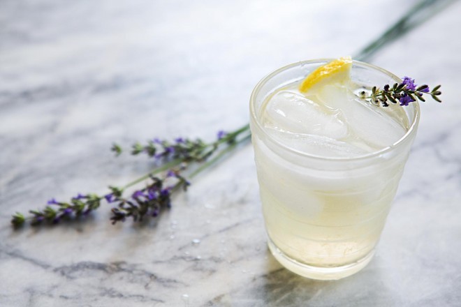 Forkæl dig selv med limonade i stedet for cola