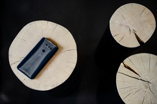 LG  V30 - je zares lep telefon! Kjer so razvijalci obkljukali prav vse kljukice. 