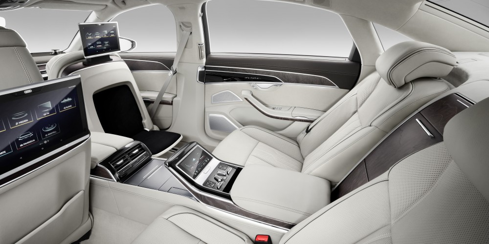 Det mest luksuriøse stedet i Audi A8 er selvfølgelig på høyre side bak.