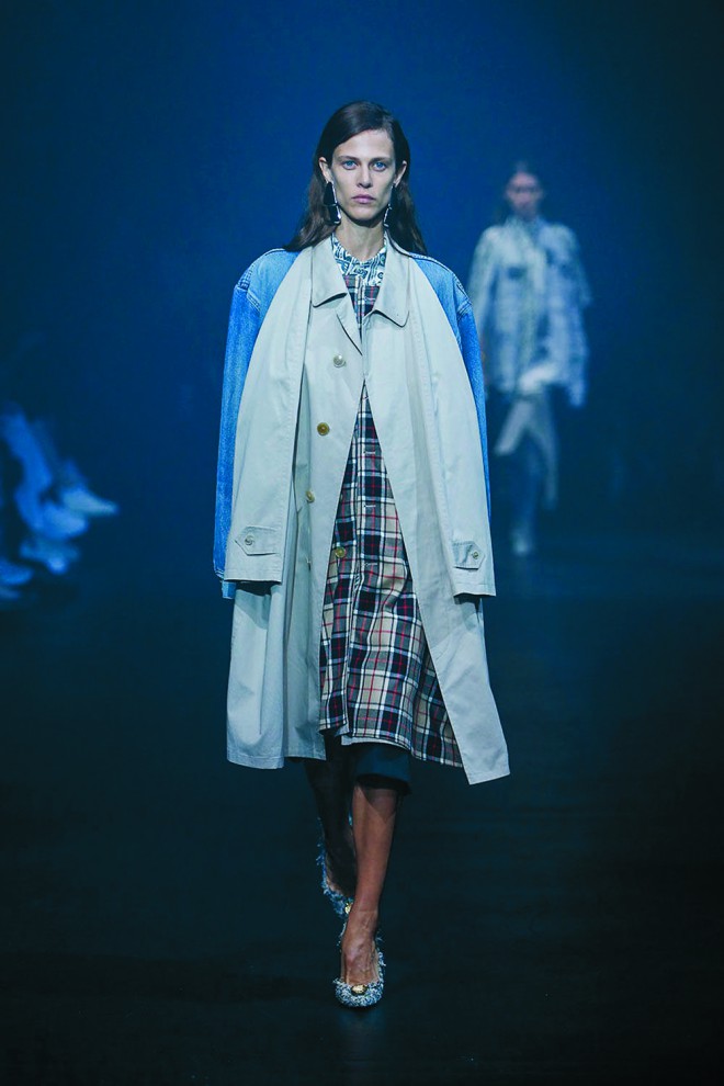 © Balenciaga