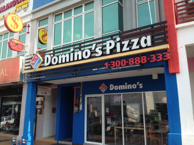 Dominos