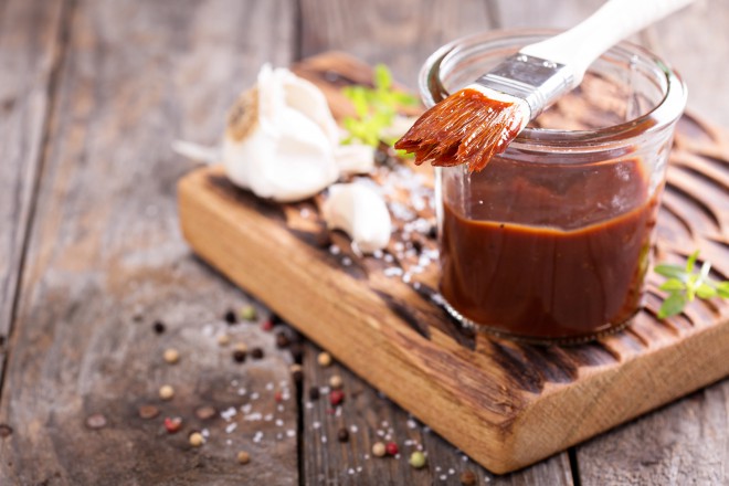 Deliciosas salsas BBQ ya te están esperando. 