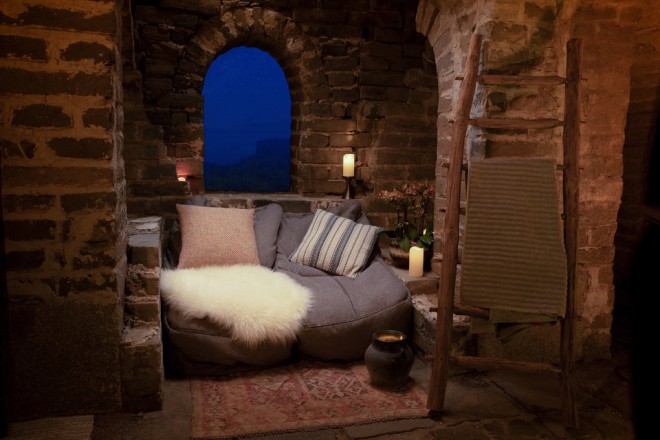 Kotiček za počitek od vseh aktivnosti, ki so jih pripravili pri airbnbju.