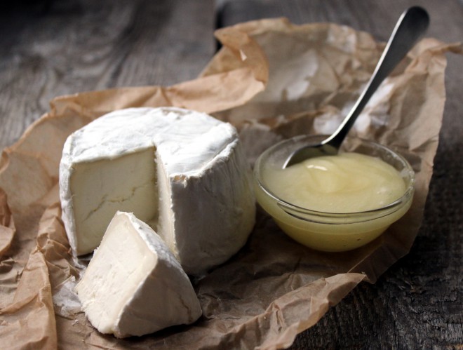 Fromages de plus de 100 fermes.