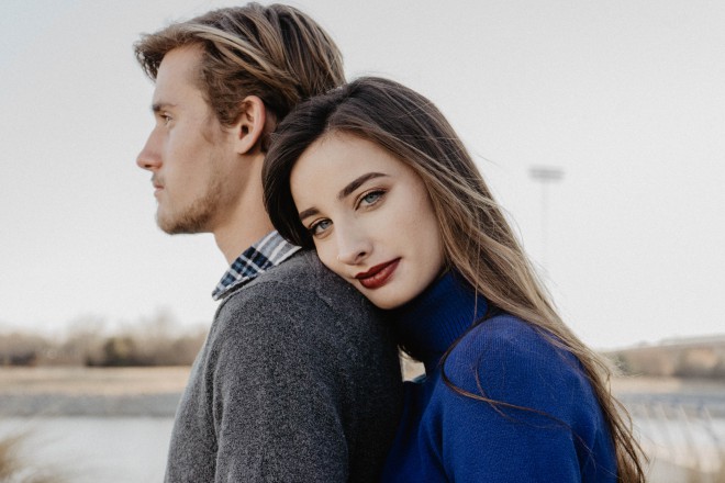 EliteSingles est une application destinée aux femmes qui ont des normes élevées.