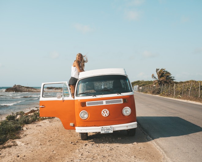 Odpravi se na 'road trip'.