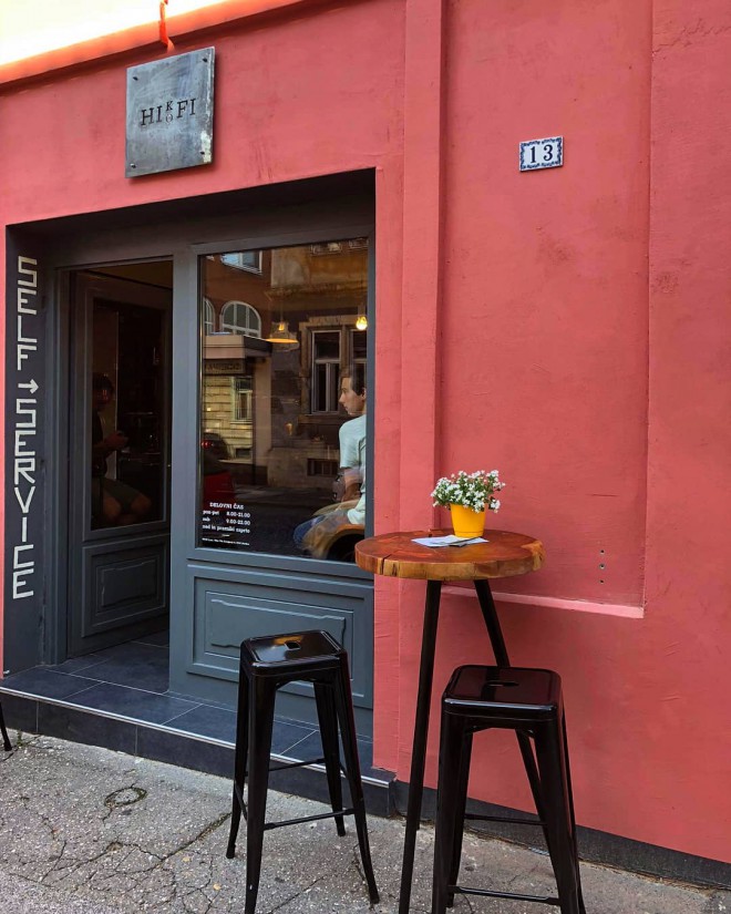 Você encontrará HI KO FI em Tyrševa em Maribor. 