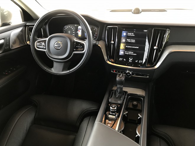 ボルボ V60