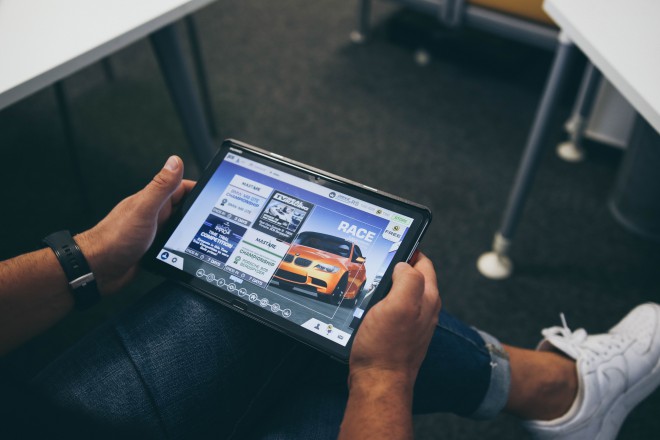 Wenn es um das Spielen von Spielen geht, sind Telefon und Tablet praktisch gleichgestellt. 