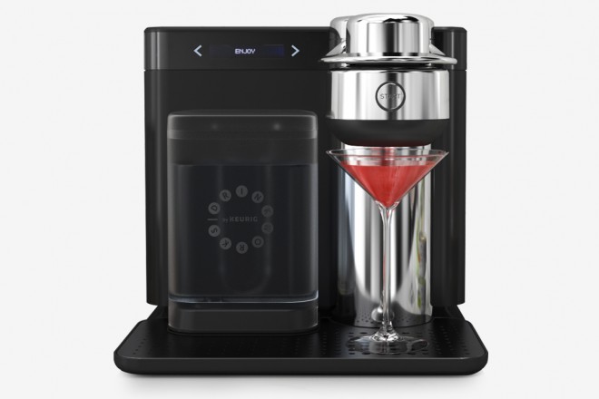 Keurig Drinkworksin cocktail-, viini- ja oluenkeitin.