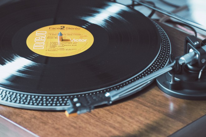 Grammofon och grammofonskiva 