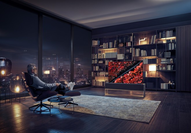 LG Signature OLED TV R 
