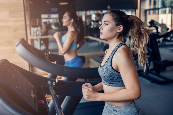 Kardio trening, vadba z utežmi ali oboje?