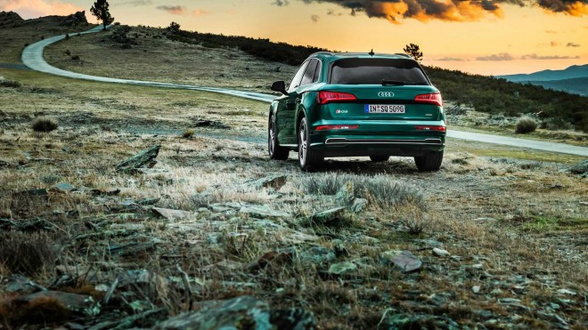 アウディSQ5 TDI