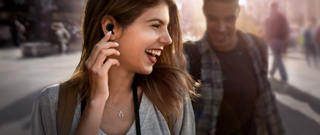 Ascolterai informazioni importanti dalla zona circostante! /Samsung Galaxy Buds