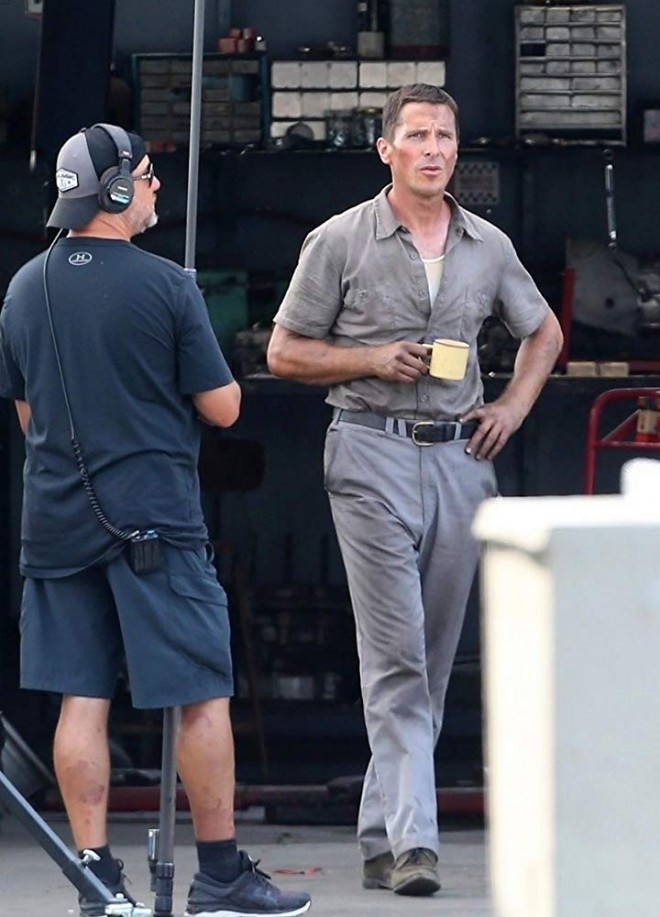 Christian Bale en el set de Ford v. Ferrari. 