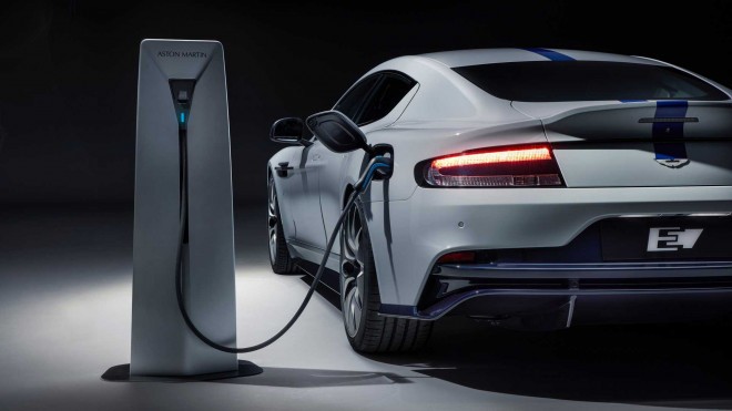 Elektrika v super športnih avtomobilih - pred leti še greh! 