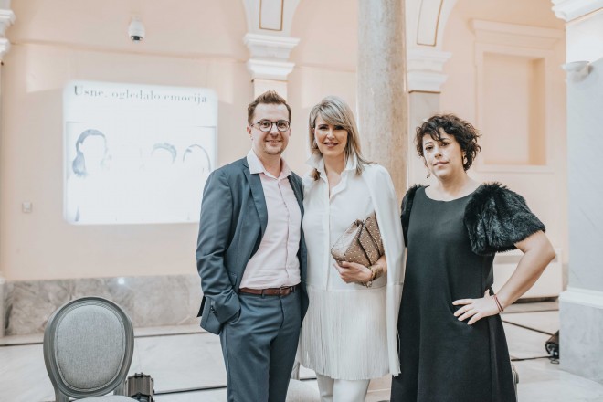 Na foto: Josip Lovrić, dr. med., Nina Suvorov Gregorič, Ph.D. mel e Mare Milin, fotógrafa.
