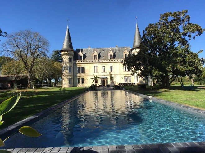 Château Bordeaux à Saint-Sulpice-et-Cameyrac, France