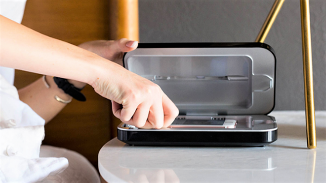 PhoneSoap: ładowarka, która jednocześnie usuwa bakterie z telefonu
