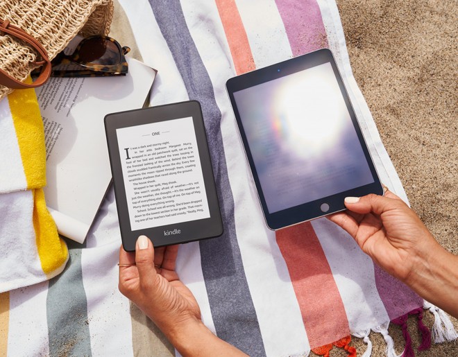 Kindle Paperwhite と iPad の比較