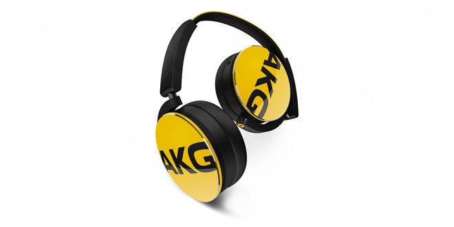 AKG Y50