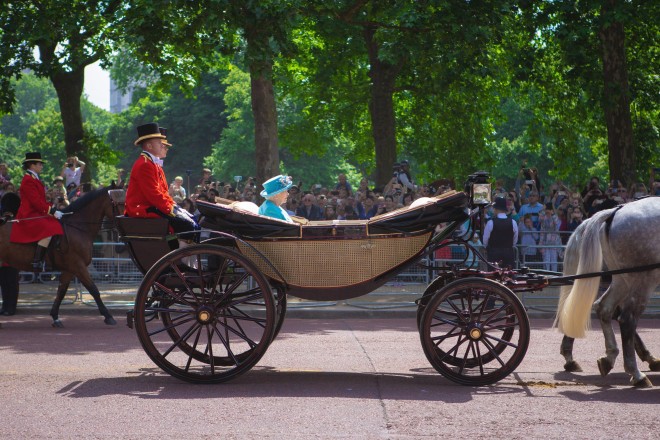 Queen Elizabeth II. was supposed to die, England was supposed to have a new king. 