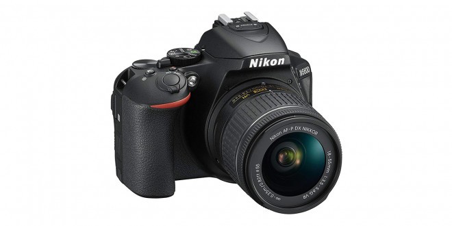 니콘 D5600 + 키트 렌즈 18-55mm VR