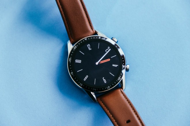 One of the innovations is the "always-on display" with a timer display. 