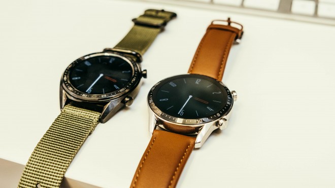 Huawei Watch GT - first generation and Huawei Watch GT 2nd generation. Evolution - rather than revolution! 