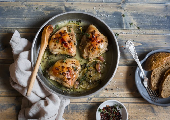 Kip in witte wijnsaus (coq au vin)