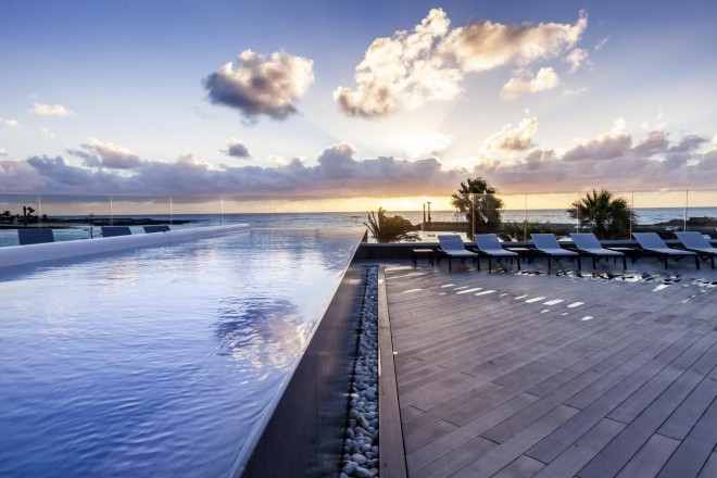 Barcelo Teguise Beach Hotel je určen výhradně pro dospělé. 