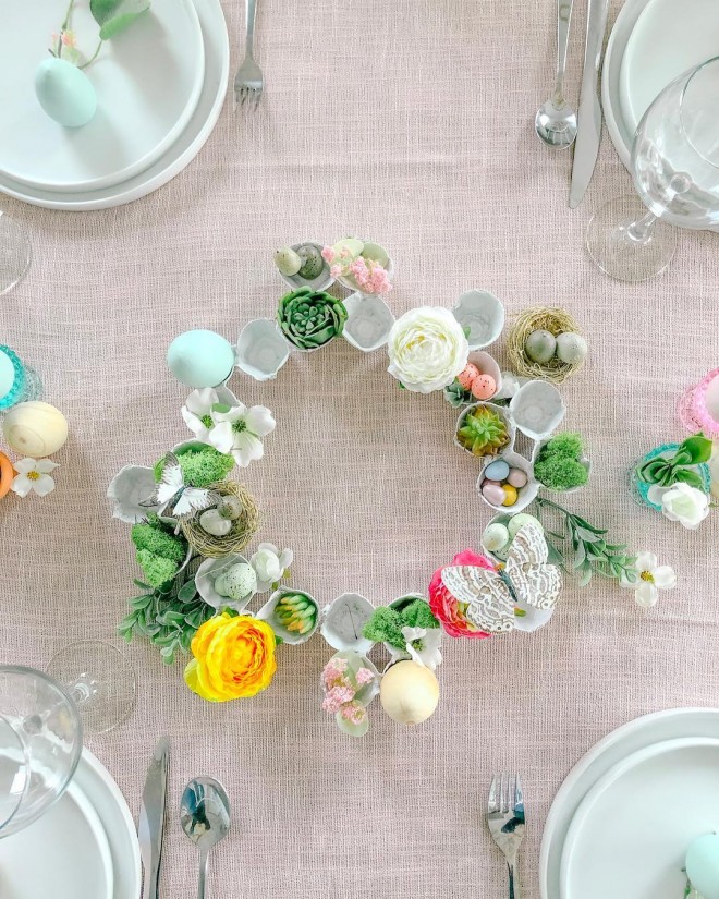 Couronne de Pâques (Photo : IG @tatertotsandjello)