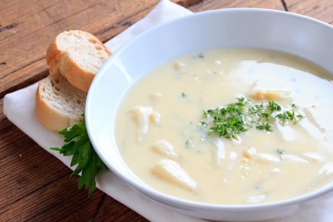Soupe crémeuse aux asperges