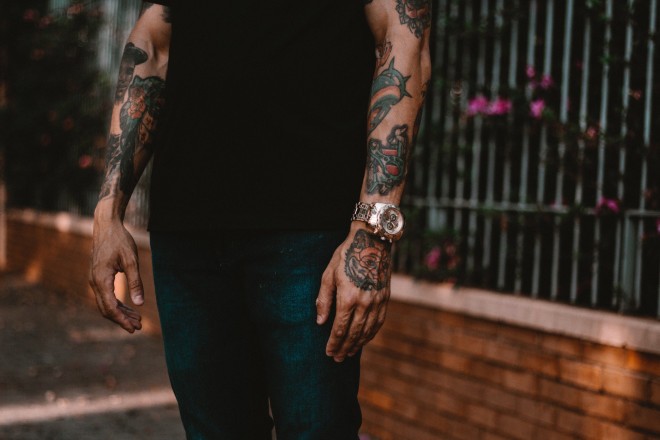 ¡Un hermoso reloj de hombre es la única joya de un hombre! 