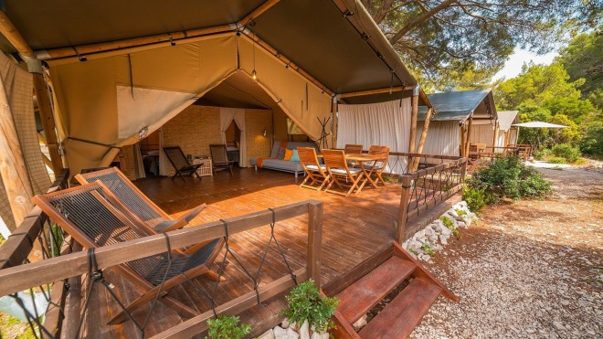 Lošinj glamping tents (Photo: Booking.com)