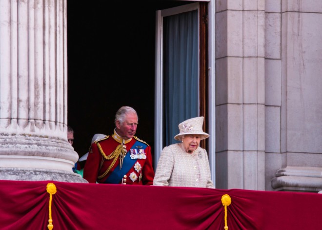 Valtaistuimen vaihtuminen Isossa-Britanniassa.