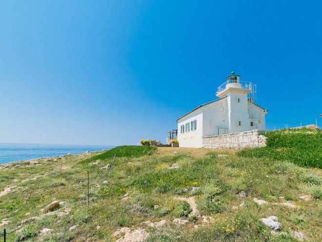 Farol de Marlera (Foto: Booking.com)