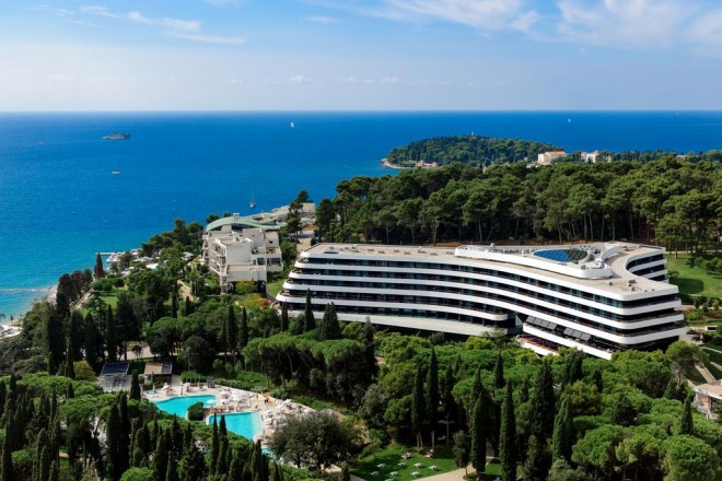 Hotel Lone (Kuva: Booking.com)
