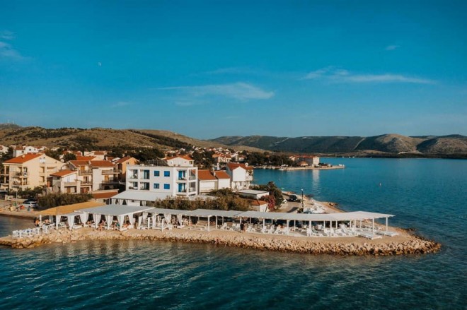 Shark Beach Bar, Žaborić (Foto: propiedad del proveedor)