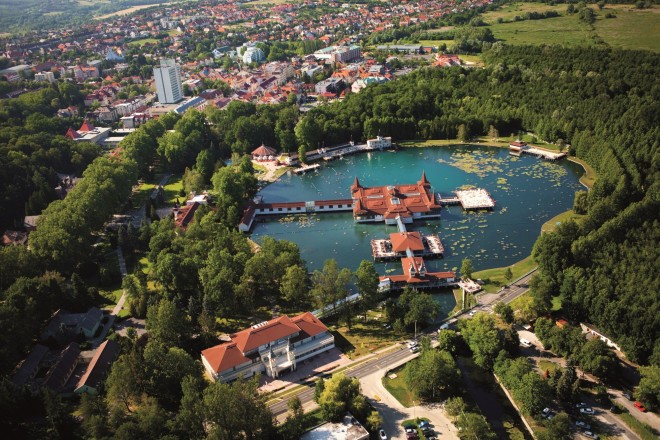 Termalno jezero Hévíz (Foto: heviz.hu)