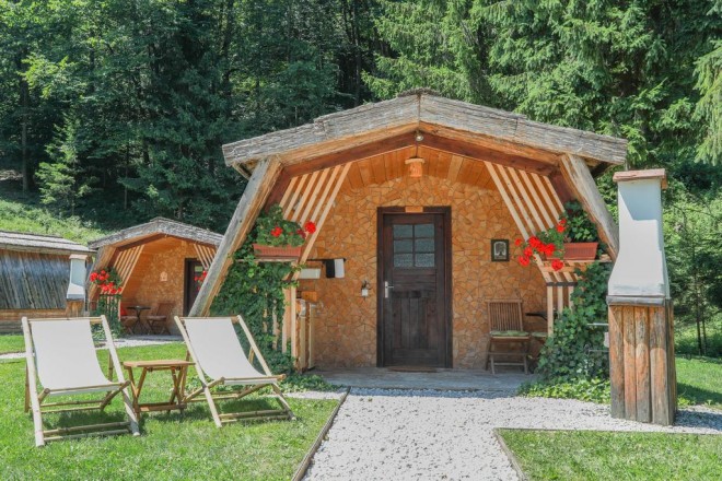 Glamping Pibernik (Foto: Booking.com)