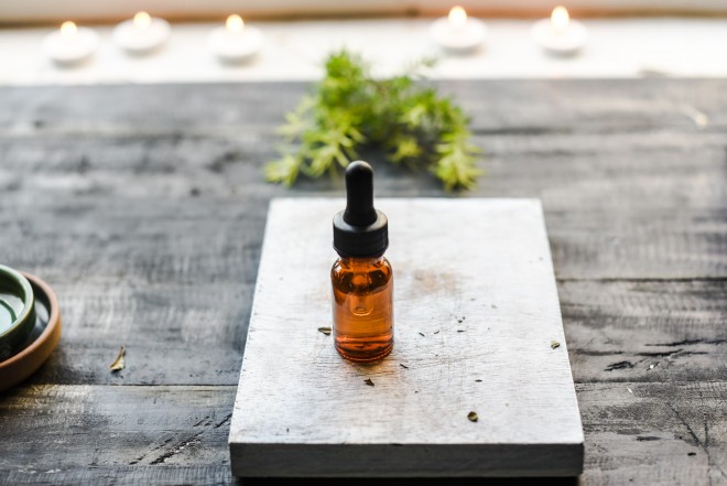 Aceite esencial de árbol de té