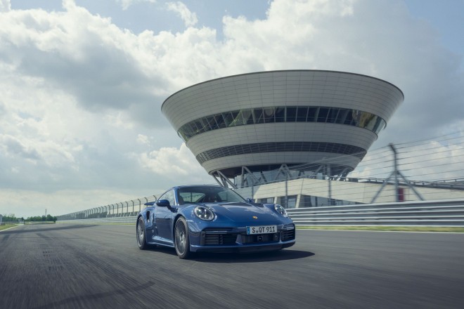 Resnično legendaren: 911 Turbo - 2020