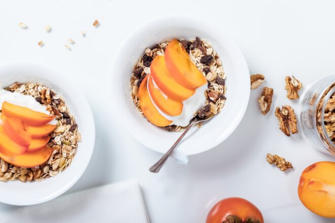 Add walnuts to your diet. Photo: Alexander Mils / Pexels