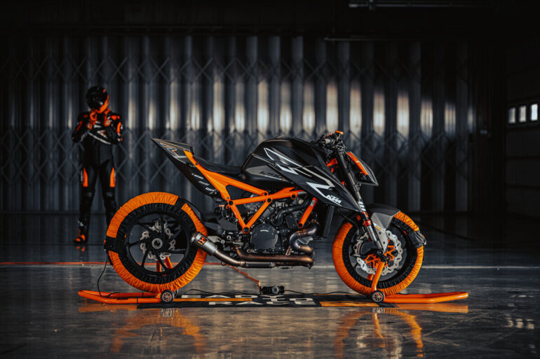 Novi KTM 1290 Super Duke RR 2023