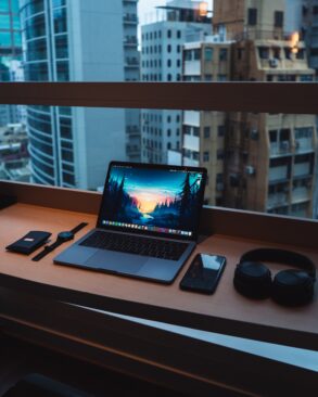 Který Apple MacBook koupit v roce 2023