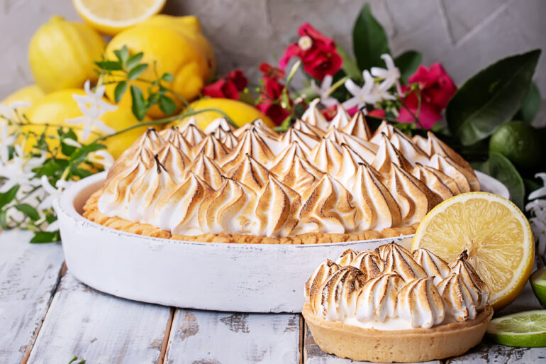 Limonina meringue pita