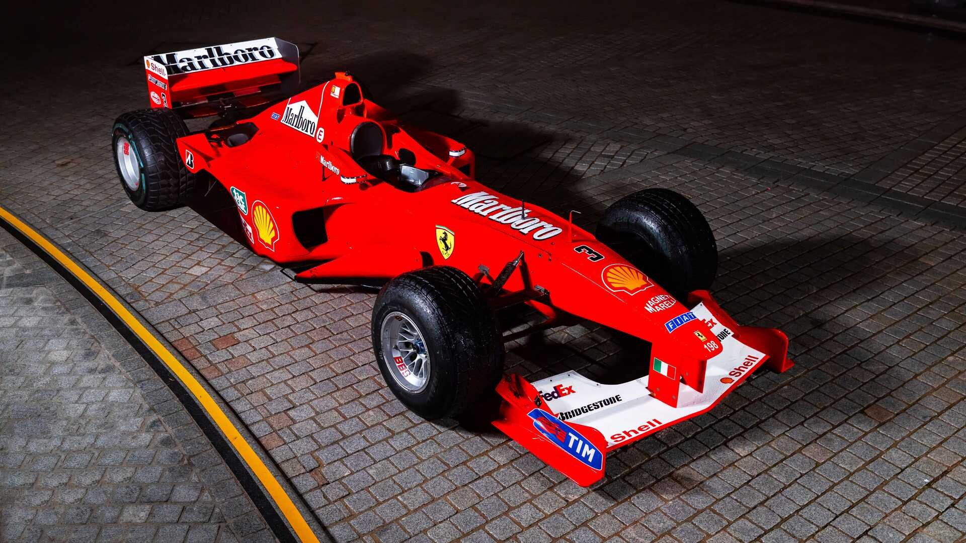 シューマッハの勝利したフェラーリ F1-2000: F1 の歴史を形作っ